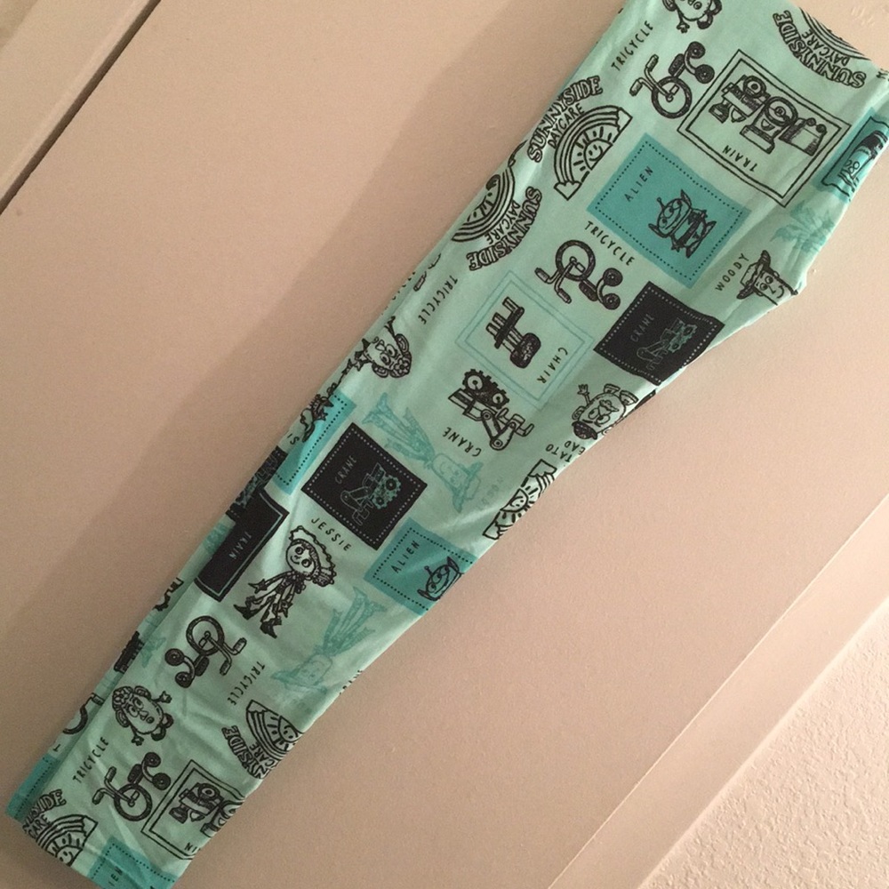 LuLaRoe - TOY STORY - OS